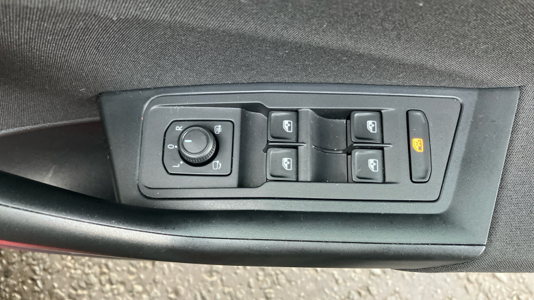 Volkswagen T-Roc 1.0 TSI Life 5dr Petrol Hatchback